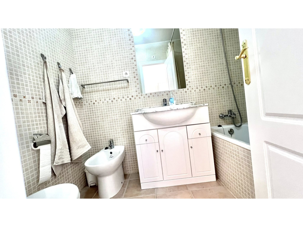 Sold - TOP FLOOR PENTHOUSE 2 BED 2 BATH -  - Alicante