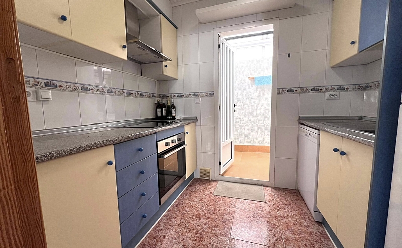 2 BED 1 BATH GROUND FLOOR APARTMENT