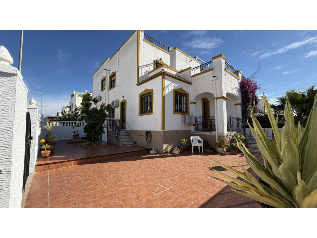 Sold - STUNNING 3 BED 2 BATH QUAD -  - Alicante