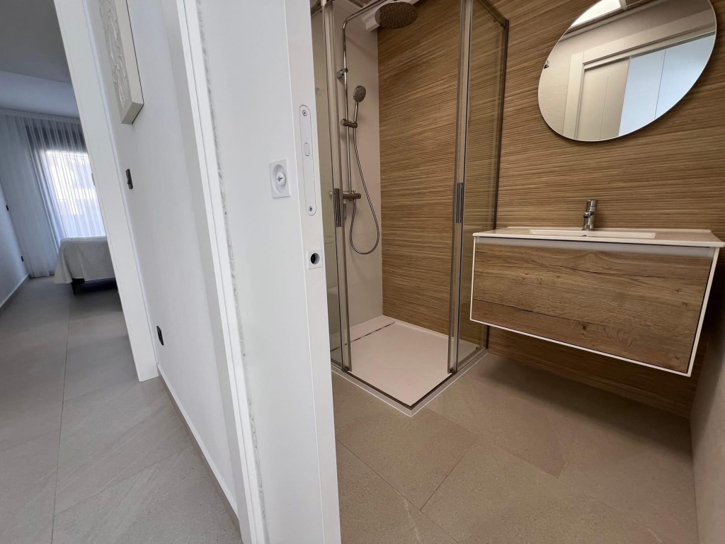 For sale - LUXURY GROUND FLOOR 2 BED 2BATH APARTMENT -  - Alicante