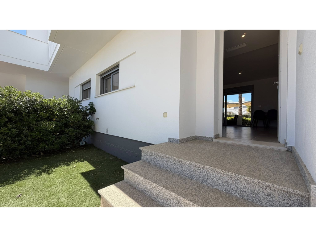 For sale - BEAUITFUL 2 BED 2 BATH GROUND FLOOR APARTMENT -  - Alicante