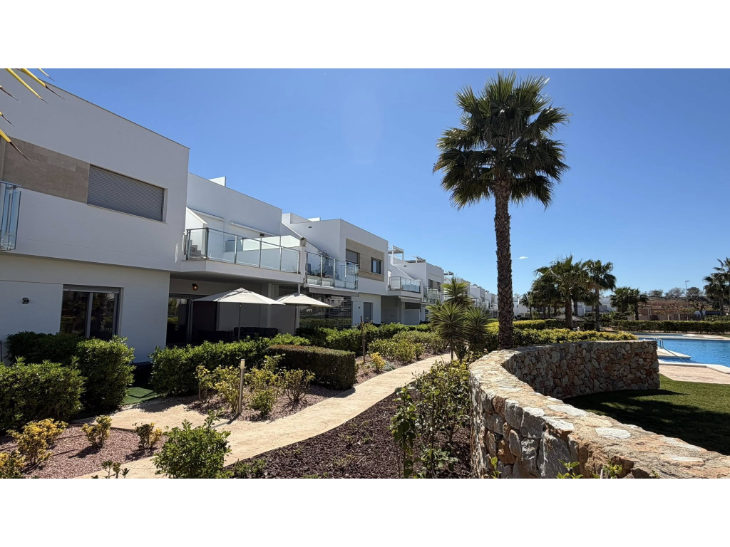 For sale - BEAUITFUL 2 BED 2 BATH GROUND FLOOR APARTMENT -  - Alicante