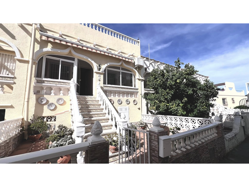 For sale - TOWNHOUSE 3 BED 2 BATH -  - Alicante