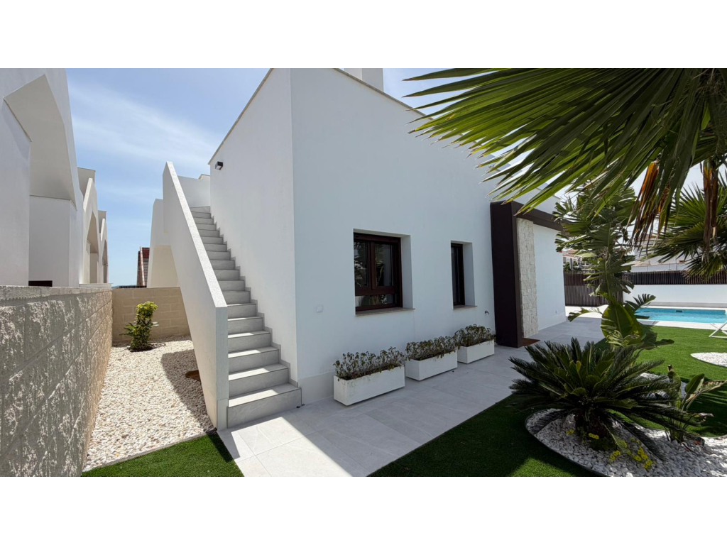For sale - LUXURY 2 BED 2 BATH DETACHED VILLAS -  - Alicante