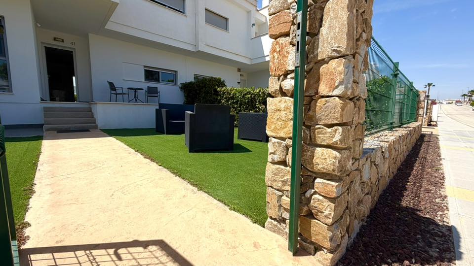 For sale - STUNNING 2 BED 2 BATH GROUND FLOOR APARTMENT -  - Alicante