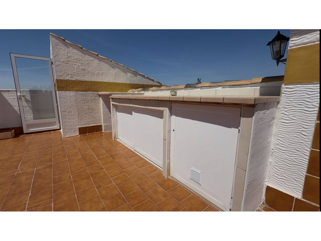 Sold - BEAUITFUL 2 BED 1 BATH TOP FLOOR APARTMENT -  - Alicante