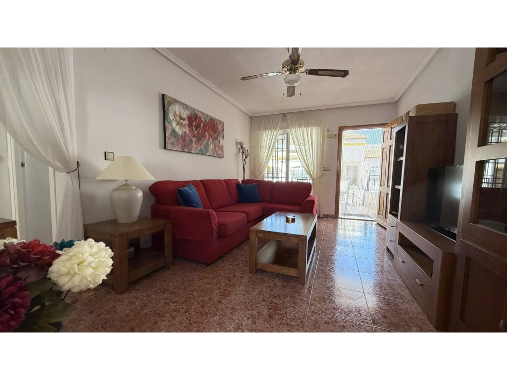 Sold - BEAUITFUL 2 BED 1 BATH TOP FLOOR APARTMENT -  - Alicante