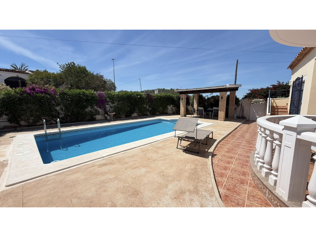 For sale - BEAUITFUL DETACHED 3 BED 2 BATH VILLA -  - Alicante