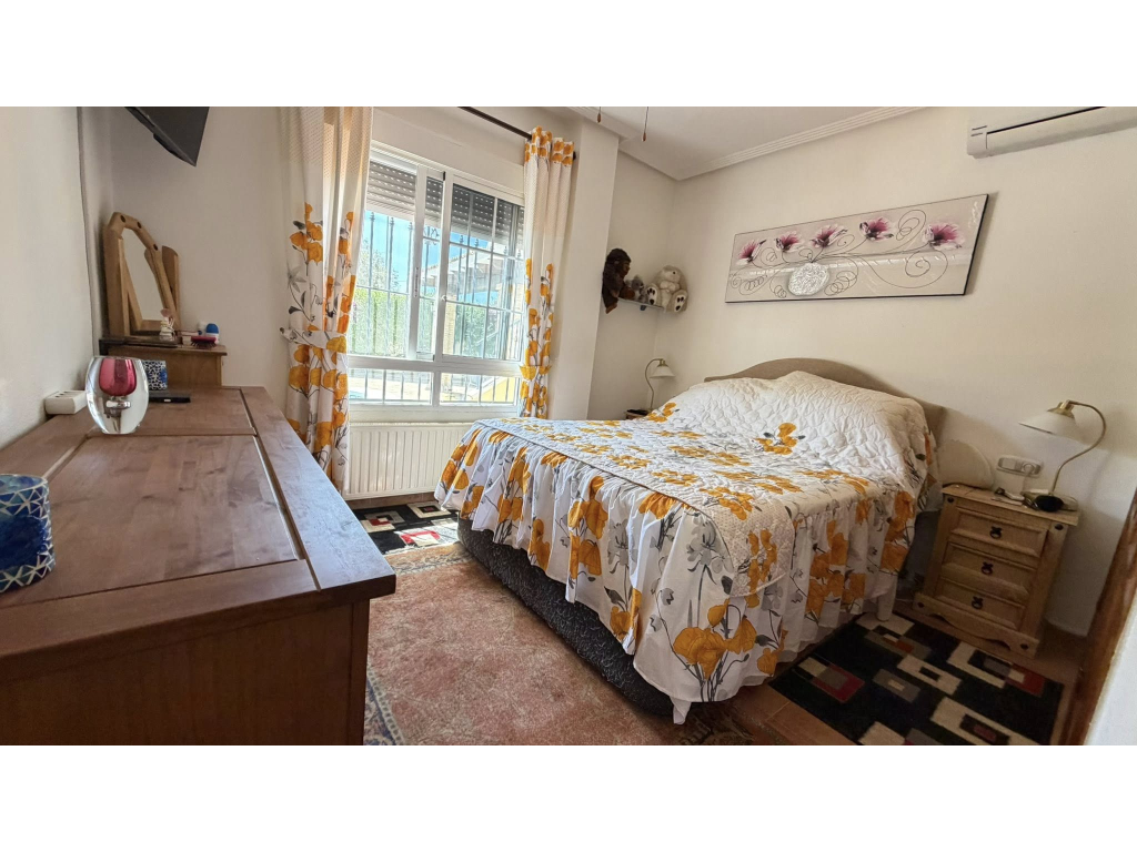 For sale - BEAUITFUL DETACHED 3 BED 2 BATH VILLA -  - Alicante
