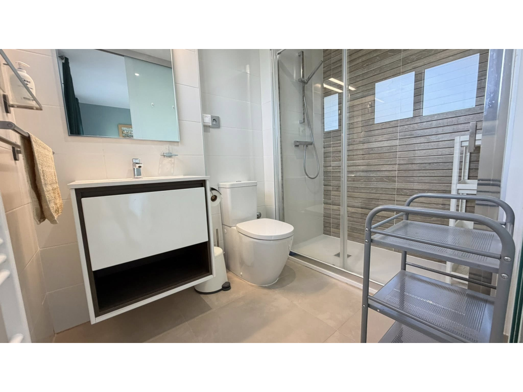 Sold - CHARMING 2BED 2BATH GROUND FLOOR APARTMENT -  - Alicante