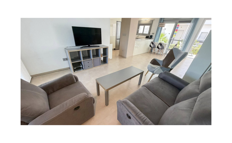 CHARMING 2BED 2BATH GROUND FLOOR APARTMENT
