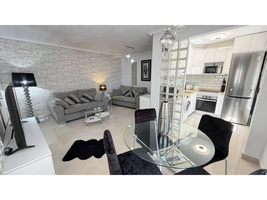 Sold - STUNNING 3 BED 2 BATH QUAD VILLA  ENTRE NARANJOS VISTABELLA -  - Alicante