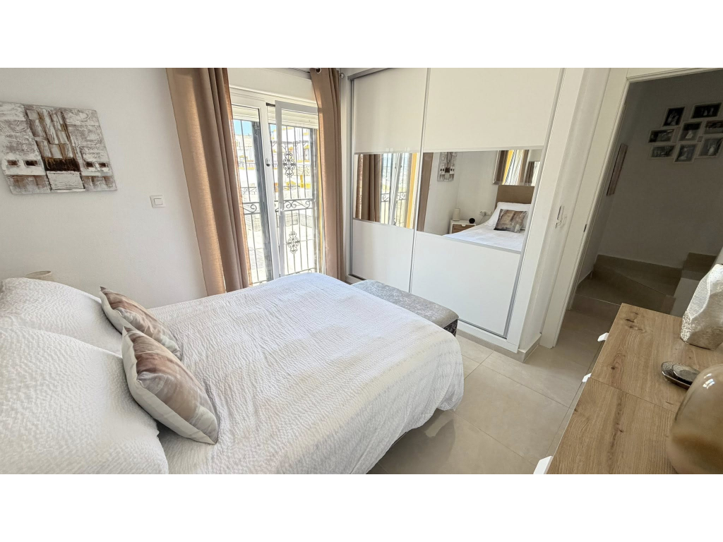 Sold - STUNNING 3 BED 2 BATH QUAD VILLA  ENTRE NARANJOS VISTABELLA -  - Alicante