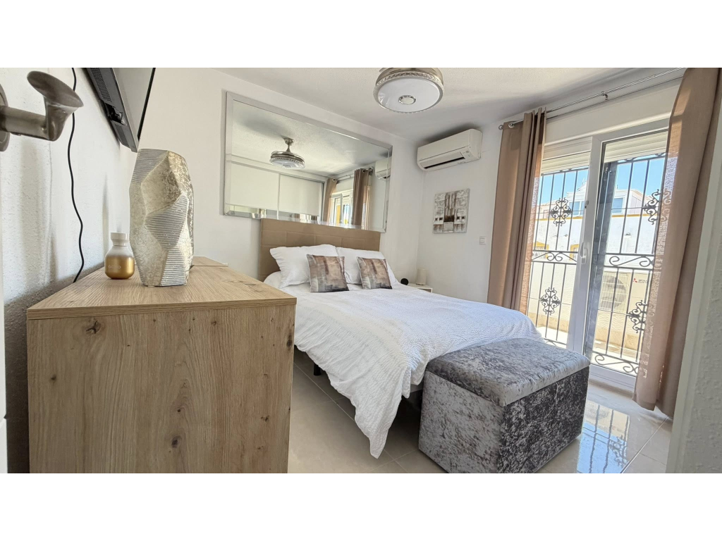 Sold - STUNNING 3 BED 2 BATH QUAD VILLA  ENTRE NARANJOS VISTABELLA -  - Alicante