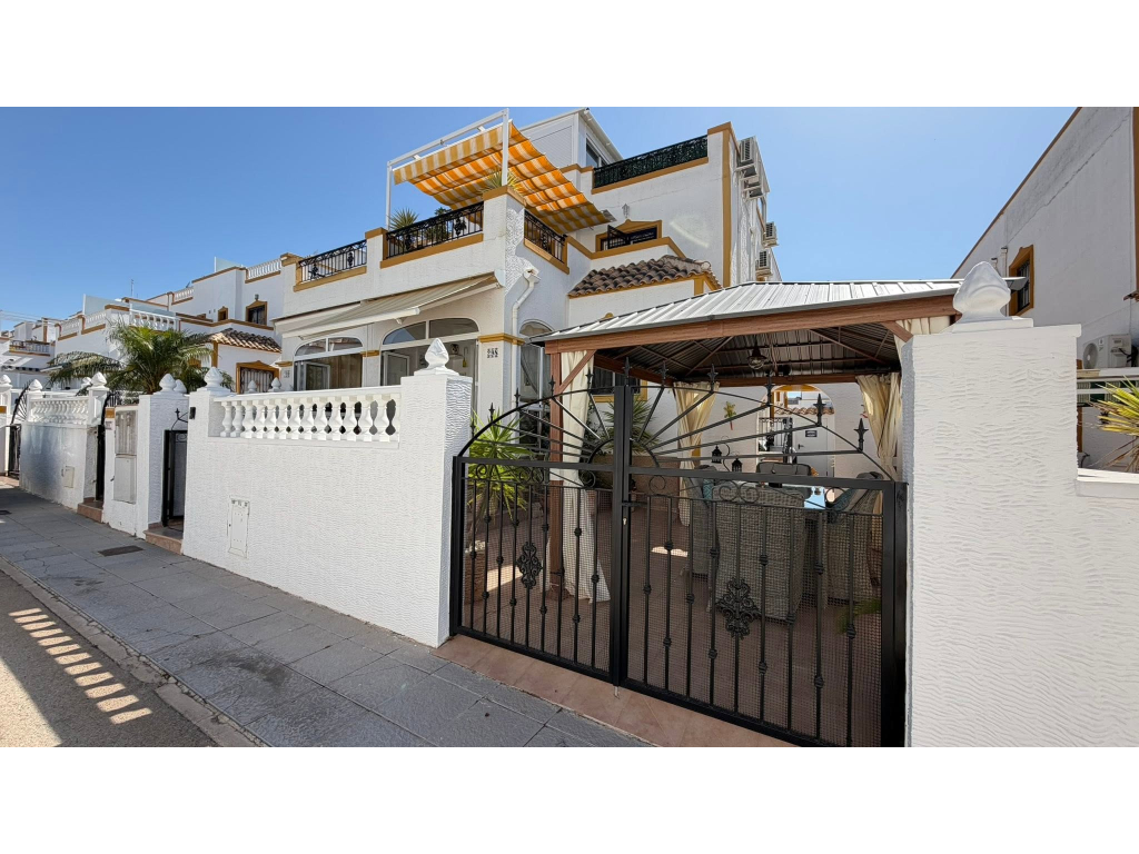 Sold - QUAD VILLA 3 BED 2 BATH -  - 