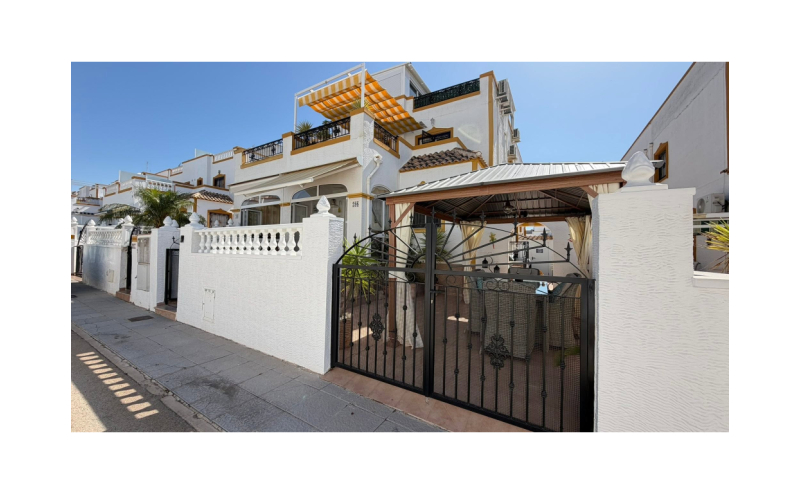 QUAD VILLA 3 BED 2 BATH