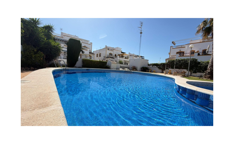 QUAD VILLA 3 BED 2 BATH