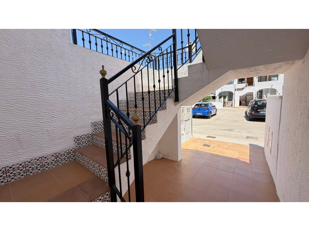 For sale -  ENTRE NARANJOS VISTABELLA BEAUTIFUL TOP FLOOR 2 BED 1 BATH APARTMENT - Vistabella Golf - Alicante
