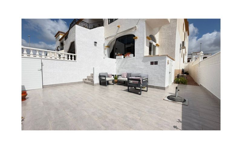 2 BED 1 BATH GROUND FLOOR APARTMENT