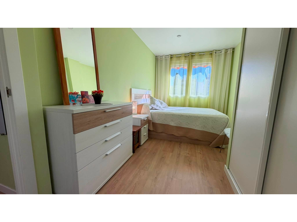 For sale - 2 BED 1 BATH CITY APARTMENT IN TORREVIEJA -  - Alicante