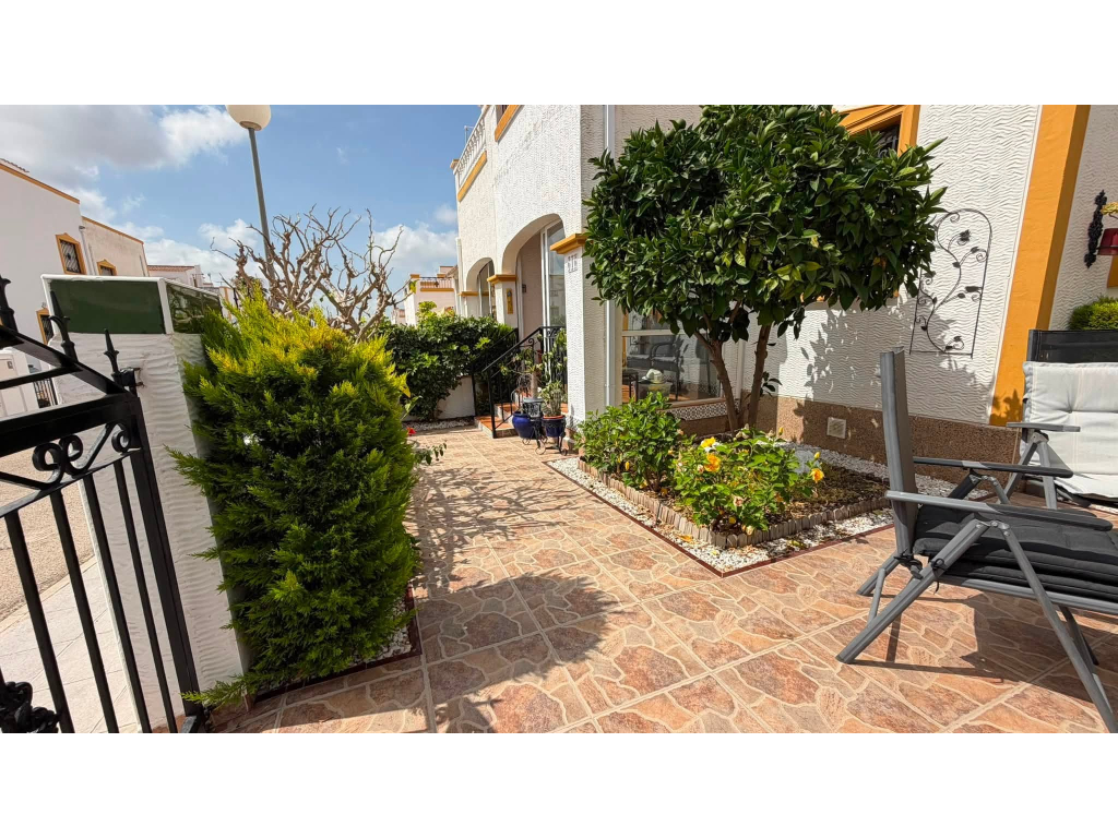 For sale - 3 BED 2 BATH QUAD VILLA ENTRE NARANJOS VISTABELLA -  - Alicante