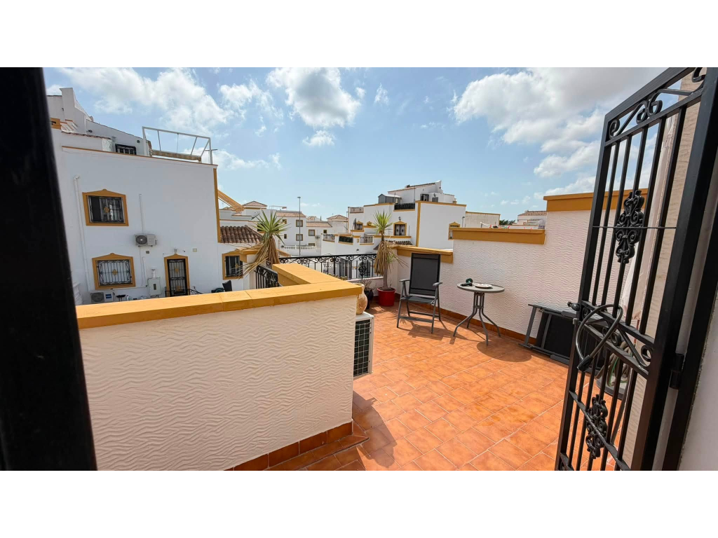 For sale - 3 BED 2 BATH QUAD VILLA ENTRE NARANJOS VISTABELLA -  - Alicante