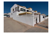 2 BED 1 BATH TOP FLOOR APARTMENT ENTRE NARANJOS VISTABELLA
