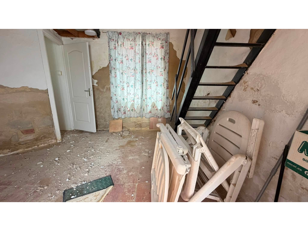 For sale - RENOVATION FINCA ORIHUELA -  - Alicante