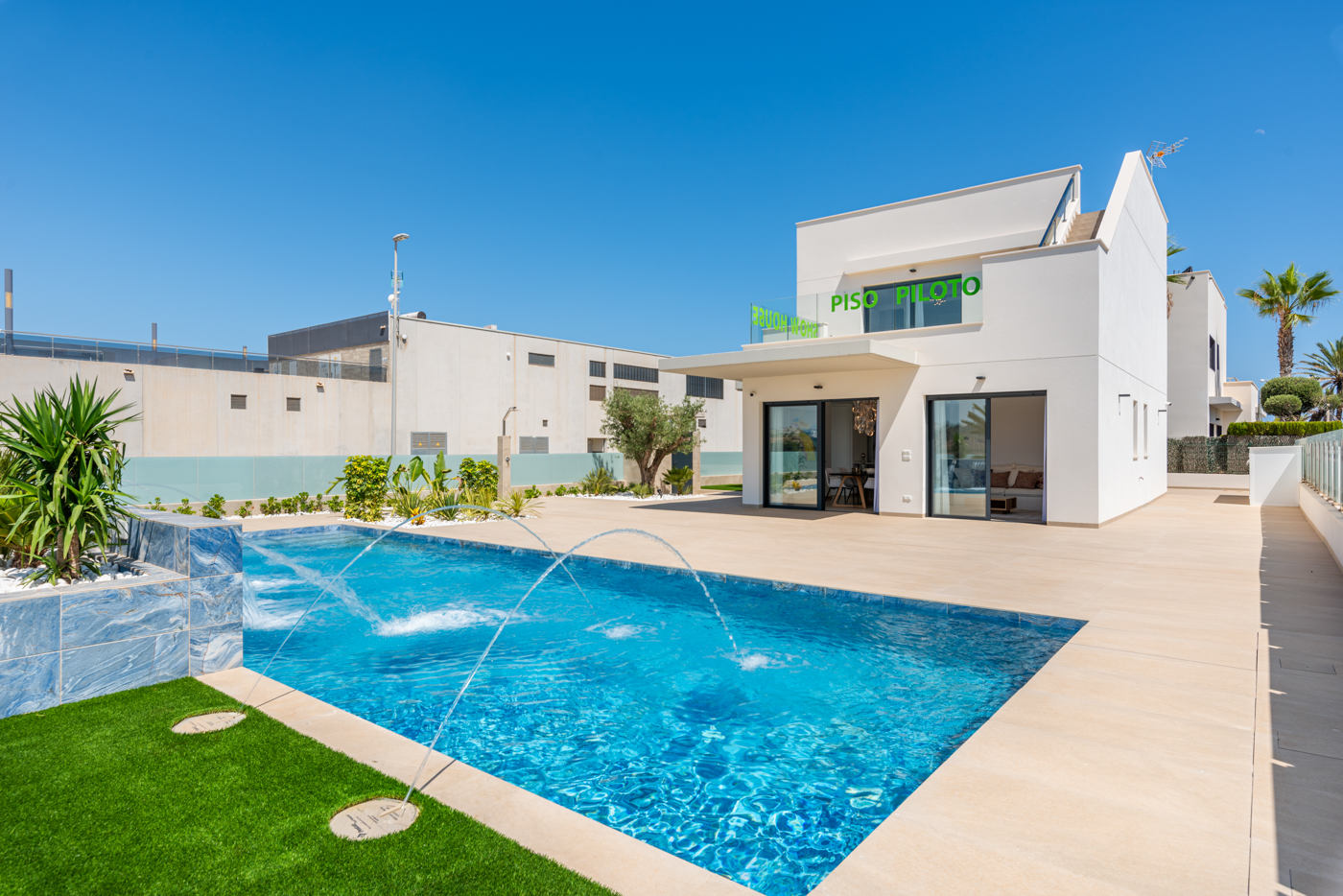 For sale - 3 Bedroom 3 Bathroom villa in Dehesa de Campoamor - Dehesa de Campoamor  - Alicante
