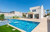3 Bedroom 3 Bathroom villa in Dehesa de Campoamor