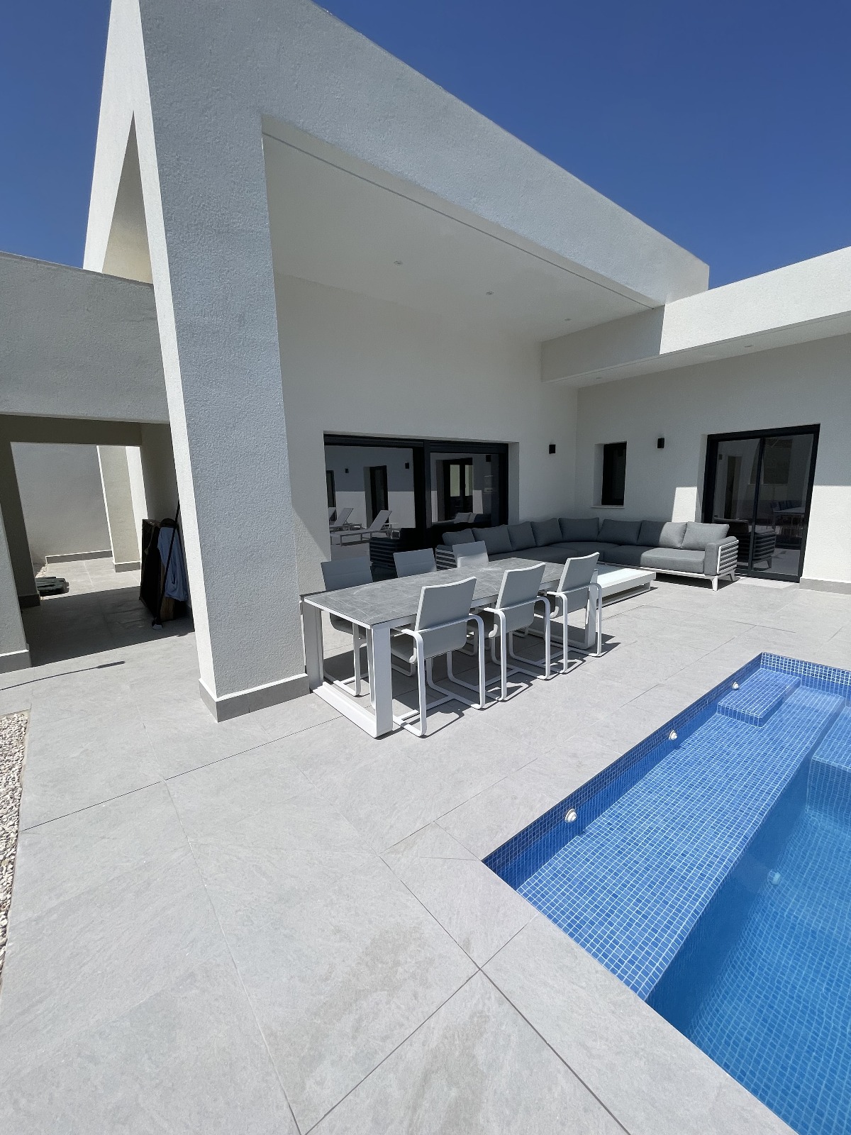 For sale - 3 Bedroom 2 Bathroom detached in la Romana - la Romana  - Alicante
