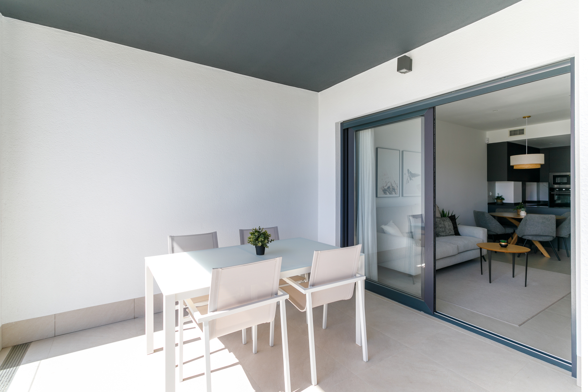 For sale - 3 Bedroom 2 Bathroom penthouse in Torrevieja - Torrevieja  - Alicante