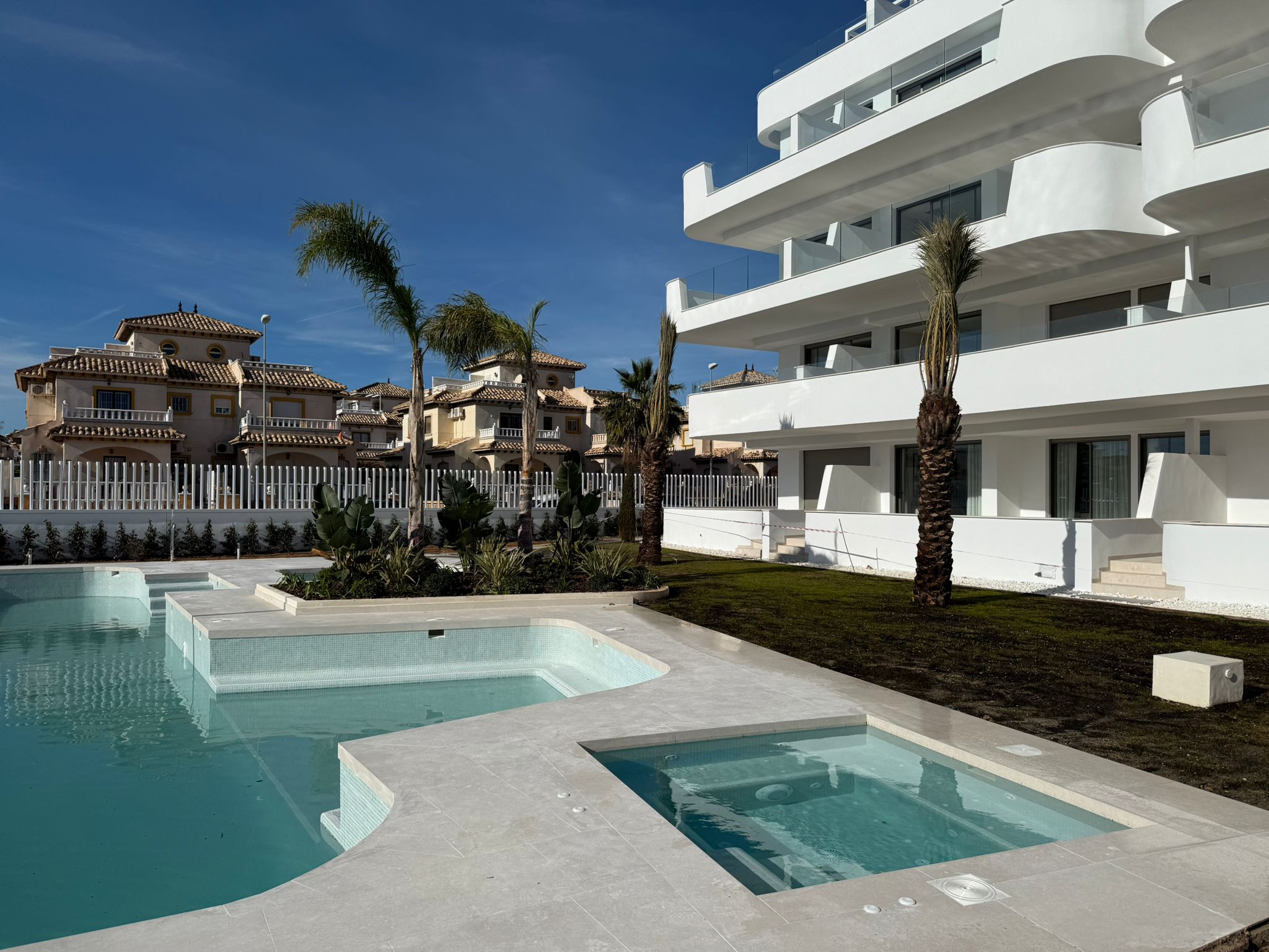 For sale - 2 Bedroom 2 Bathroom ground-floor in Cabo Roig - Cabo Roig  - Alicante