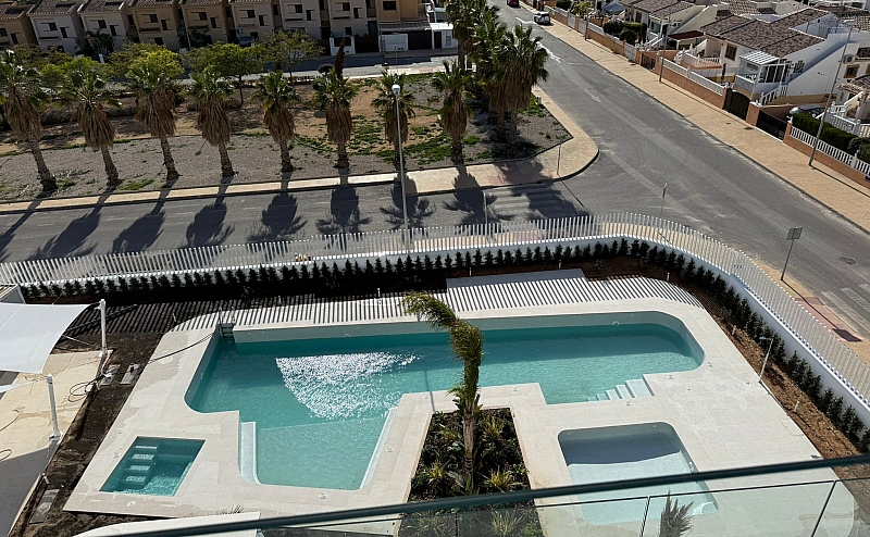 2 Bedroom 2 Bathroom ground-floor in Cabo Roig