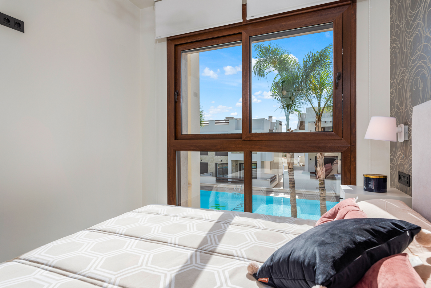 For sale - 2 Bedroom 2 Bathroom low-bungalow in Torrevieja - Torrevieja  - Alicante