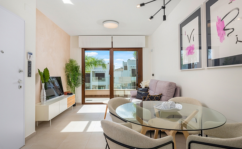 2 Bedroom 2 Bathroom low-bungalow in Torrevieja