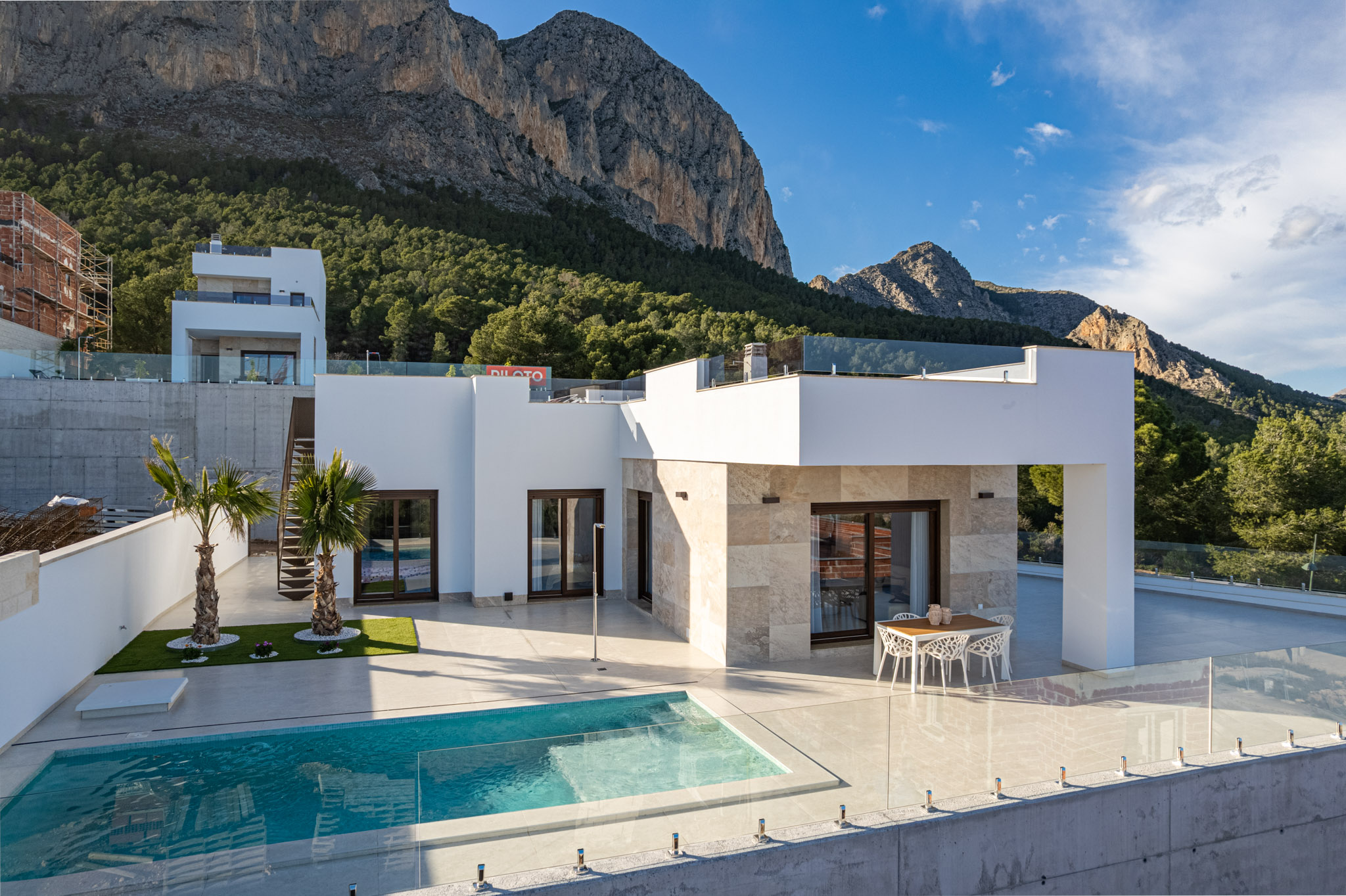 For sale - 3 Bedroom 3 Bathroom detached in Polop - Polop  - Alicante