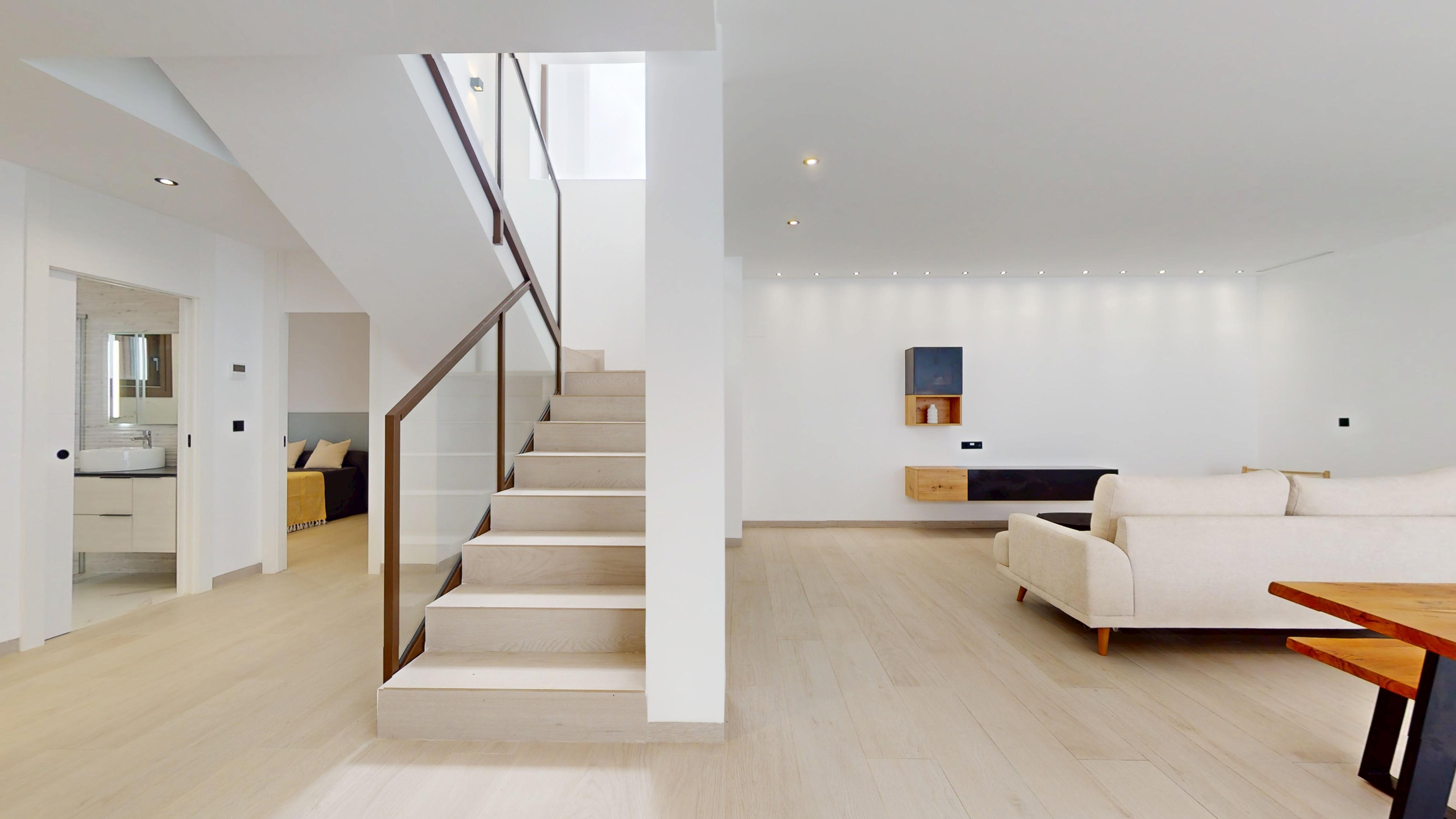 For sale - 5 Bedroom 3 Bathroom detached in Finestrat - Finestrat  - Alicante