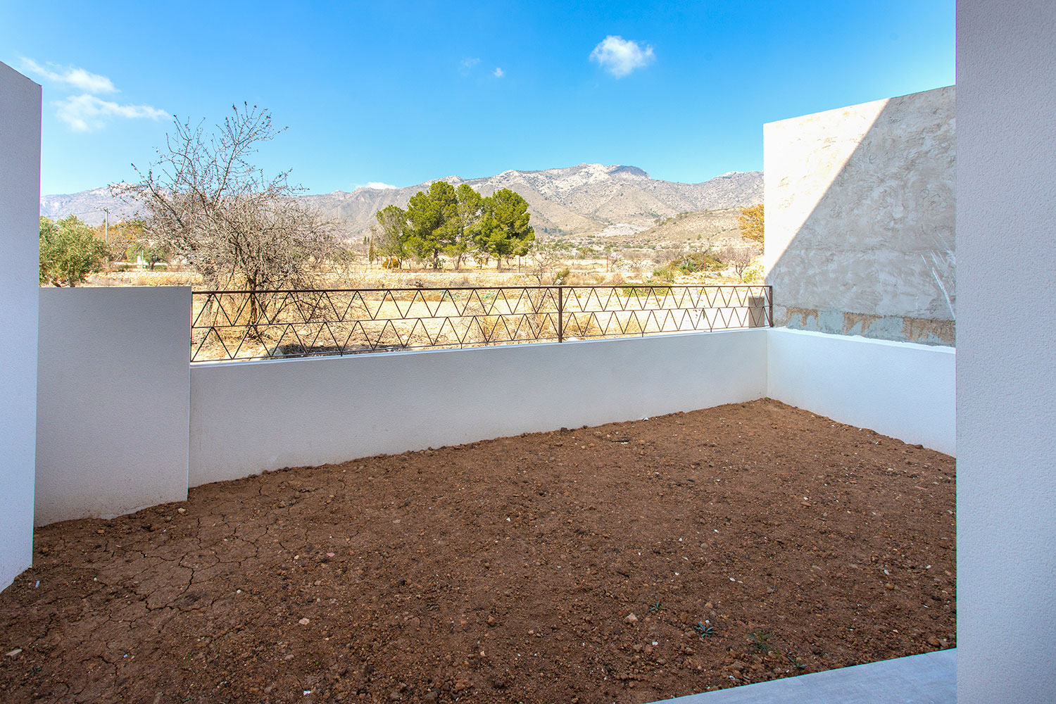 For sale - 3 Bedroom 2 Bathroom high-bungalow in La Canalosa - La Canalosa  - Alicante