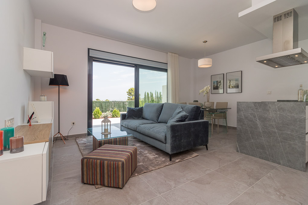 For sale - 3 Bedroom 2 Bathroom high-bungalow in Torrevieja - Torrevieja  - Alicante