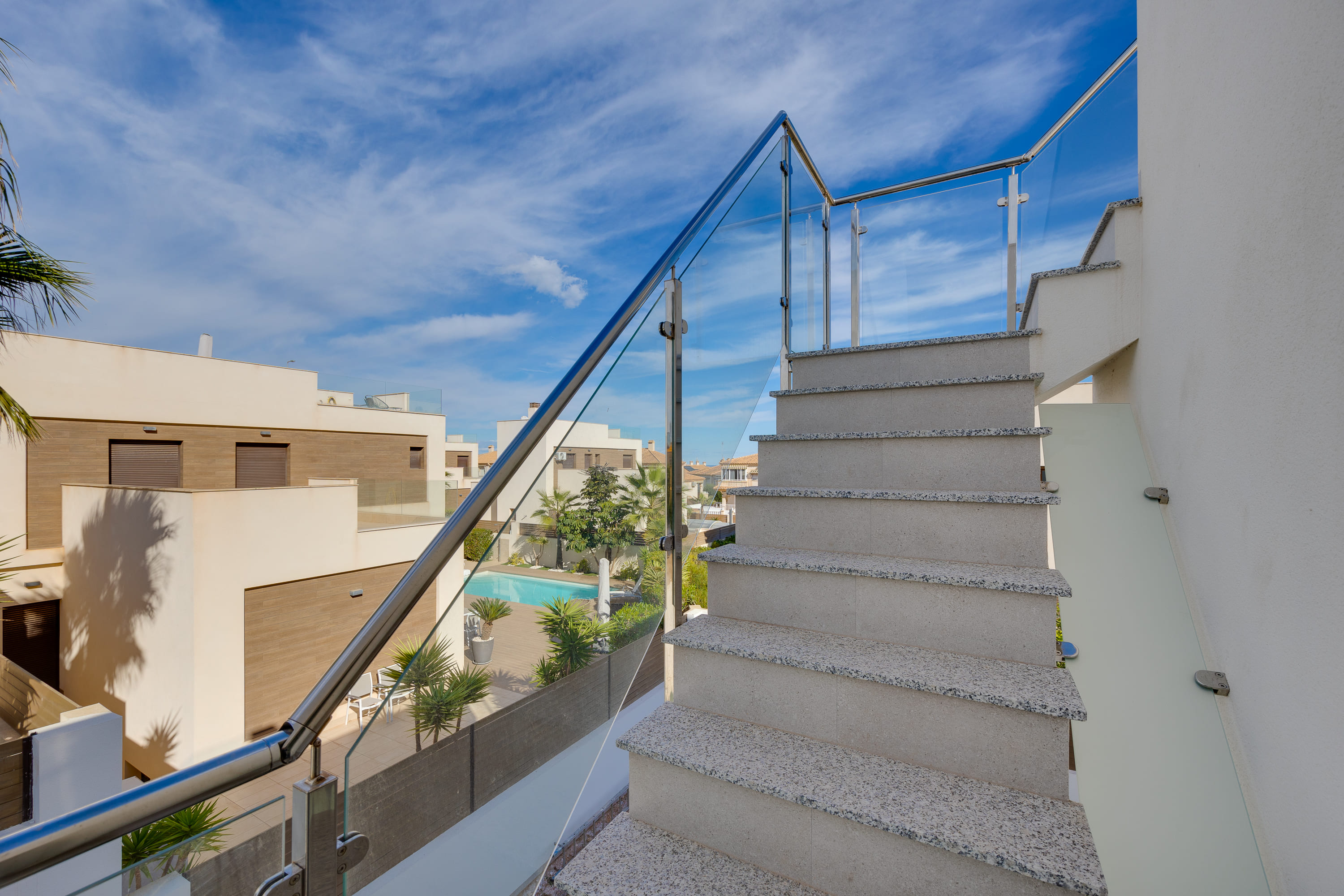 For sale - 4 Bedroom 2 Bathroom detached in Torrevieja - Torrevieja  - Alicante