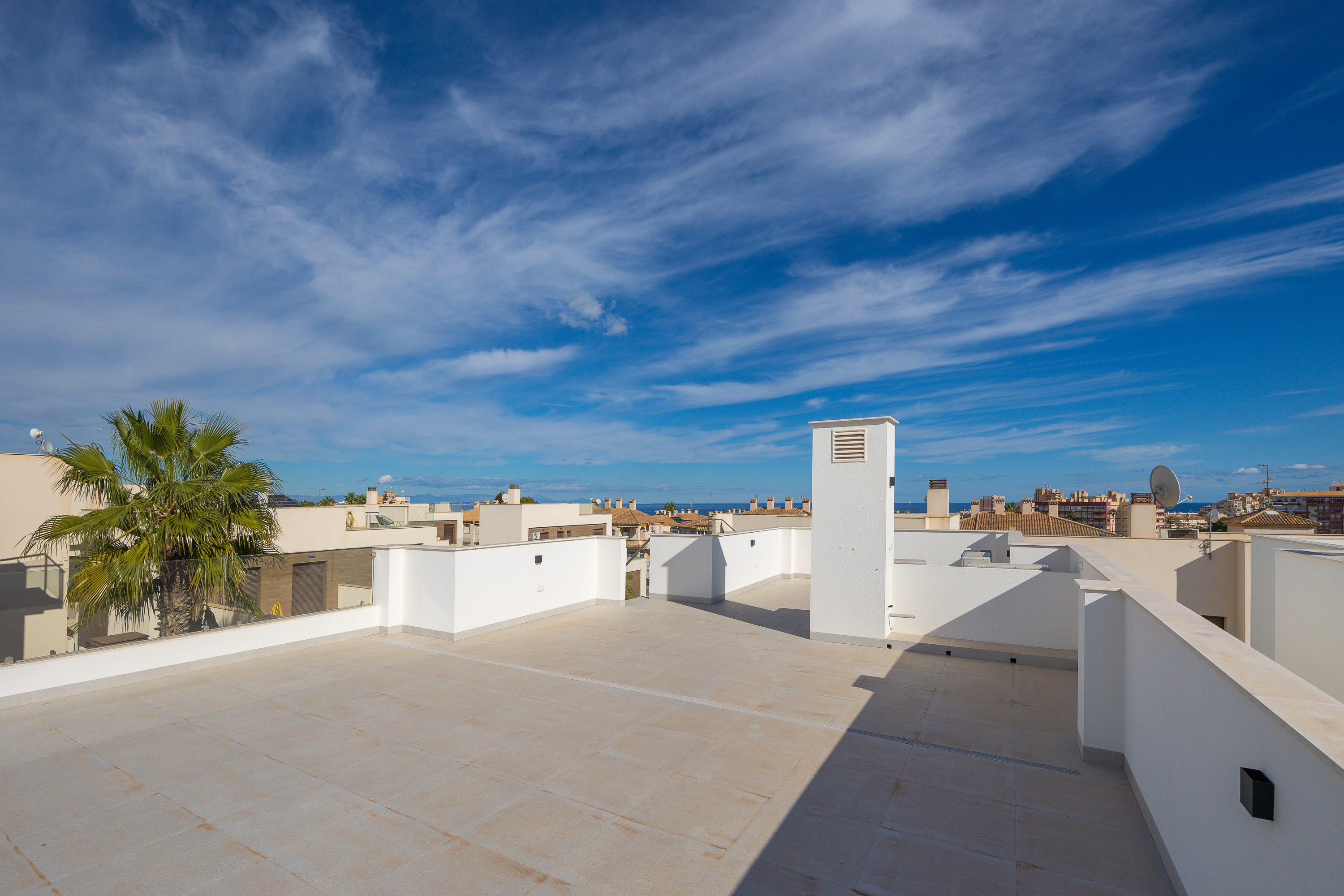 For sale - 4 Bedroom 2 Bathroom detached in Torrevieja - Torrevieja  - Alicante