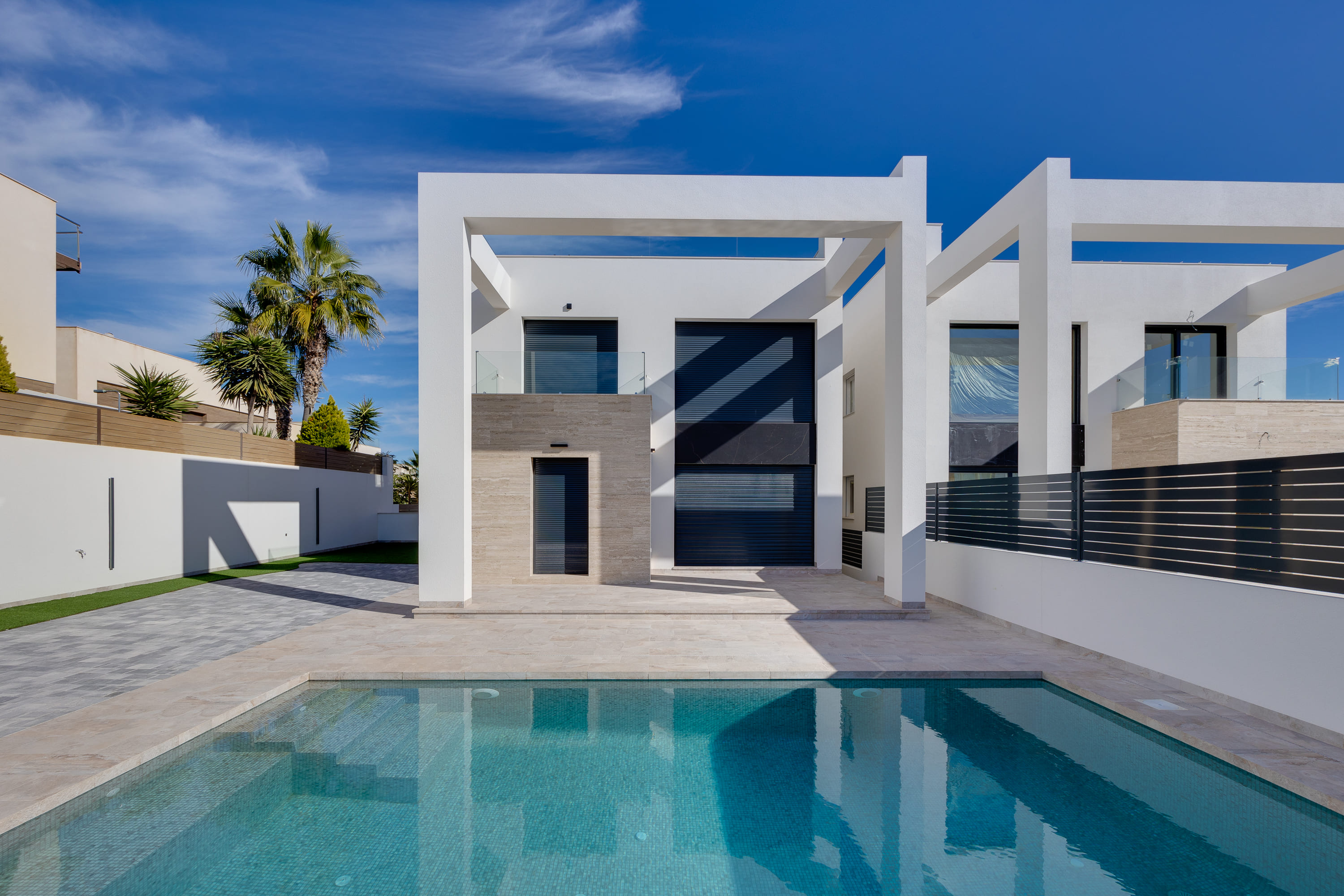 For sale - 4 Bedroom 2 Bathroom detached in Torrevieja - Torrevieja  - Alicante