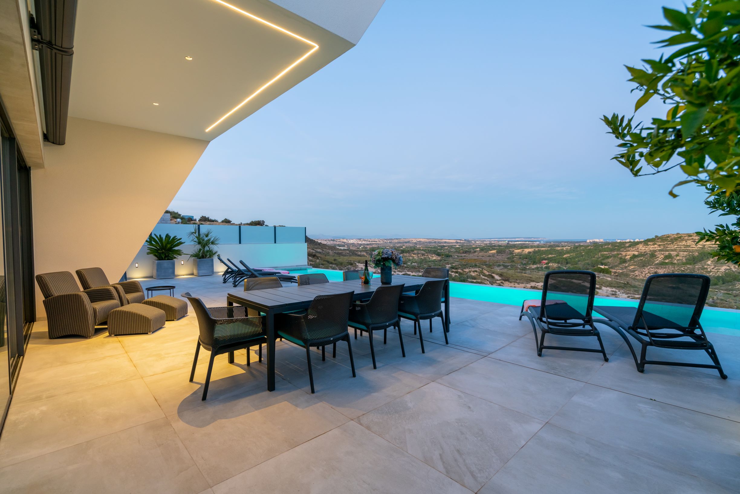 For sale - 3 Bedroom 3 Bathroom detached in Rojales - Rojales  - Alicante