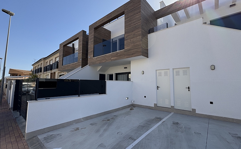 2 Bedroom 2 Bathroom low-bungalow in San Pedro del Pinatar