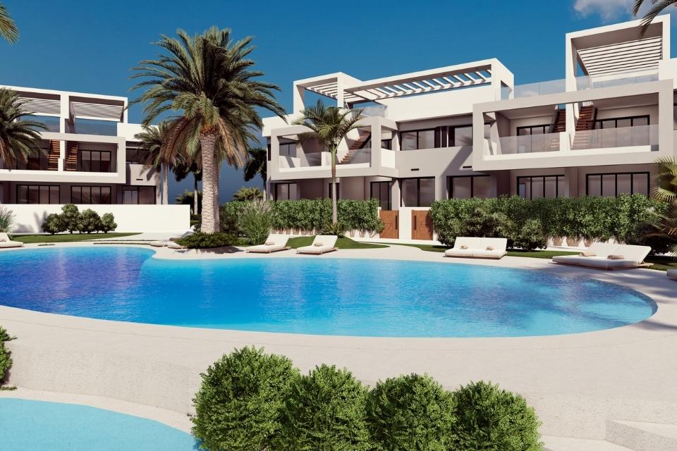 For sale - 2 Bedroom 2 Bathroom low-bungalow in Torrevieja - Torrevieja  - Alicante