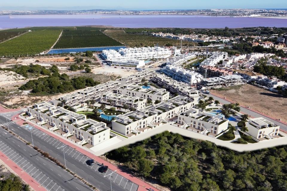 For sale - 2 Bedroom 2 Bathroom low-bungalow in Torrevieja - Torrevieja  - Alicante