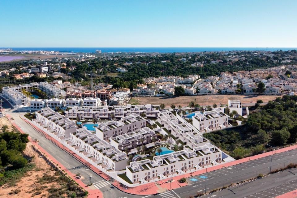 For sale - 2 Bedroom 2 Bathroom low-bungalow in Torrevieja - Torrevieja  - Alicante