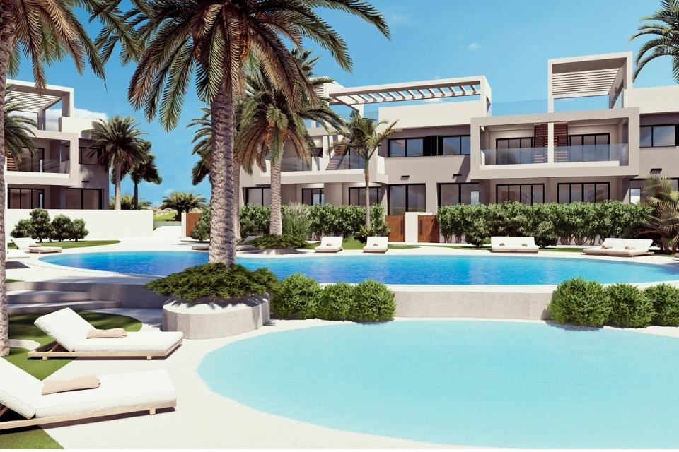 For sale - 2 Bedroom 2 Bathroom low-bungalow in Torrevieja - Torrevieja  - Alicante