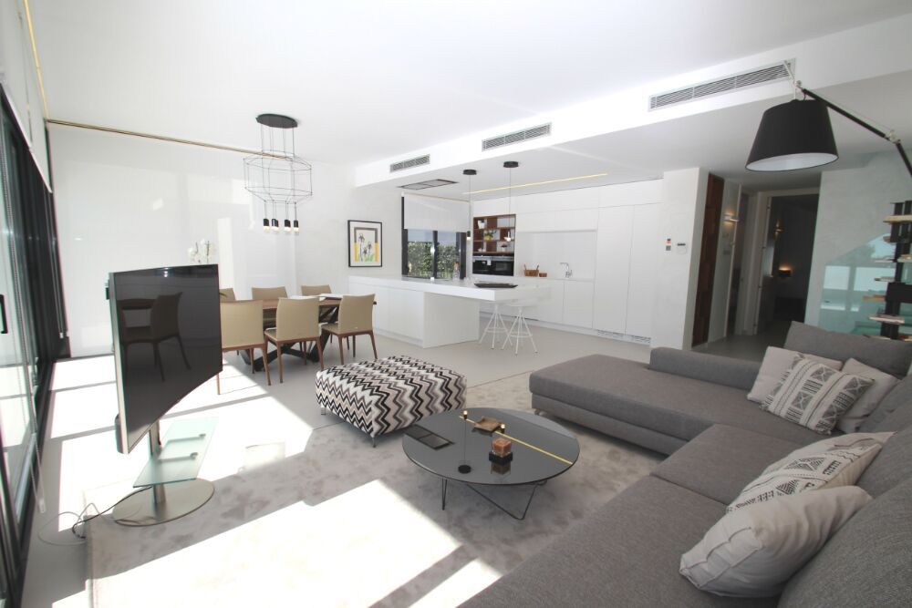 For sale - 4 Bedroom 3 Bathroom villa in San Miguel de Salinas - San Miguel de Salinas  - Alicante